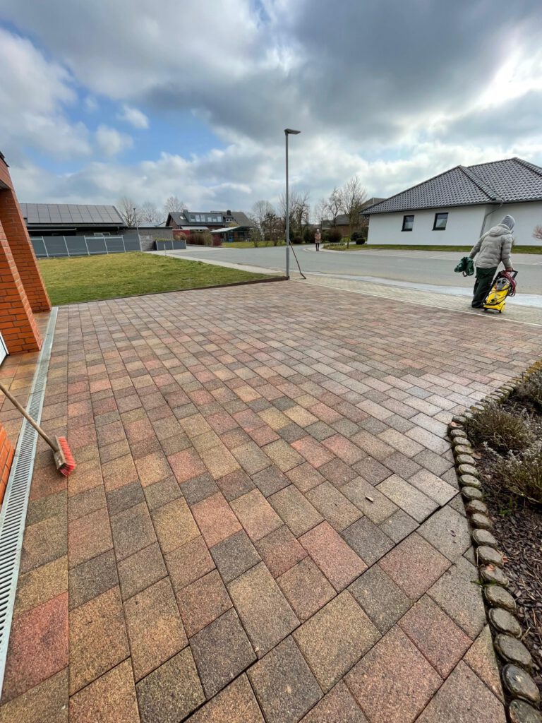 Bild Parkplatz gereinigt sauber